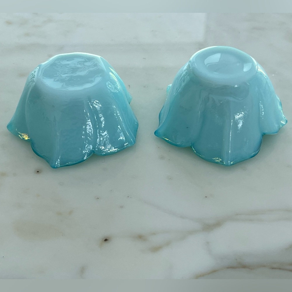 GLASS BLUE VOTIVE SET - Picture 9 of 14